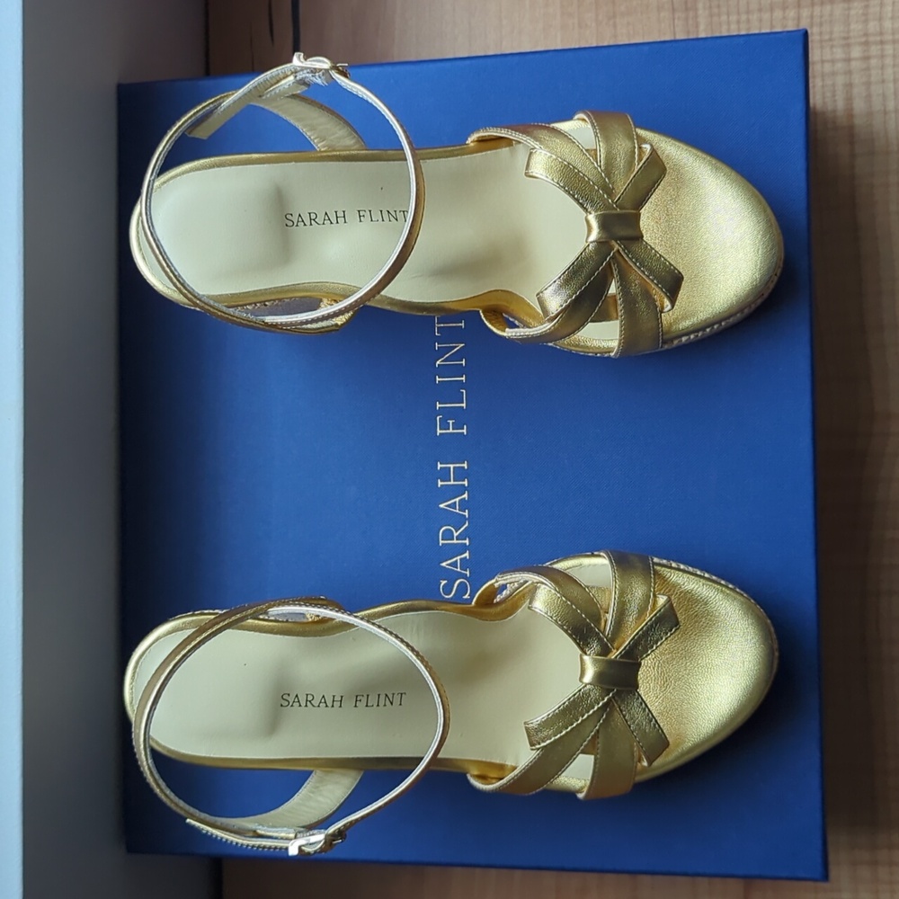 BNIB Sz 7 Sarah Flint bright gold nappa & metallic rafia Mirjana wedges